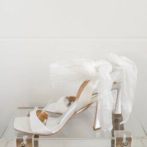 Badgley Mischka Primrose Wedding Heels White 9.5 Silk Satin Women's